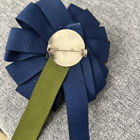 Beautiful Swarovski Parisian brooch with Swarovski Crystal - Picture 5 of 5